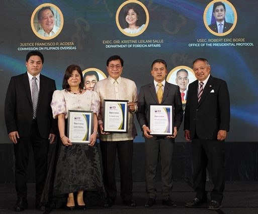 Usec. Macatoman Sec. Acosta with his fellow members of the PAFIOO Executive Committee e1657088404234